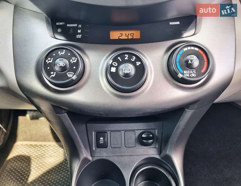 Позашляховик / Кросовер Toyota RAV4 2012 в Хмельницькому