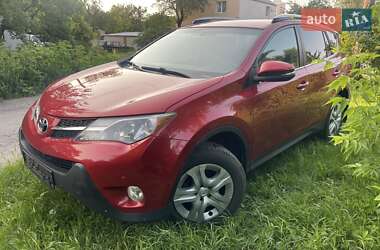 Внедорожник / Кроссовер Toyota RAV4 2015 в Харькове