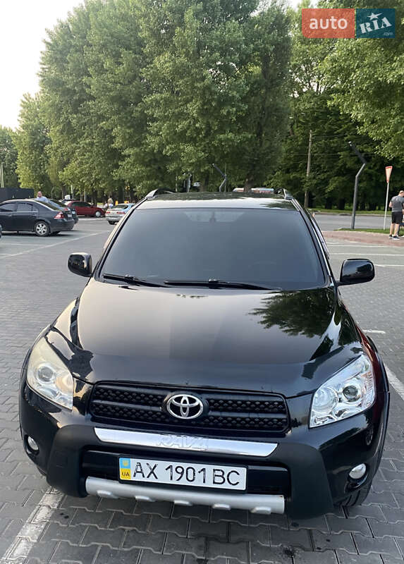 Внедорожник / Кроссовер Toyota RAV4 2007 в Хмельницком