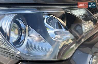 Позашляховик / Кросовер Toyota RAV4 2013 в 