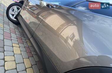 Позашляховик / Кросовер Toyota RAV4 2013 в 