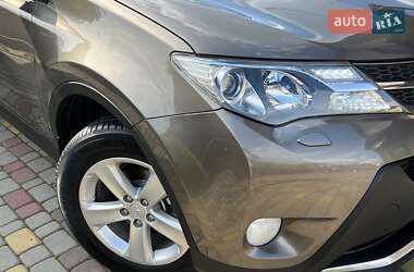 Позашляховик / Кросовер Toyota RAV4 2013 в 