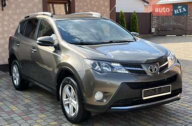 Позашляховик / Кросовер Toyota RAV4 2013 в 
