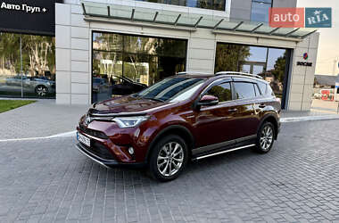 Внедорожник / Кроссовер Toyota RAV4 2017 в Одессе
