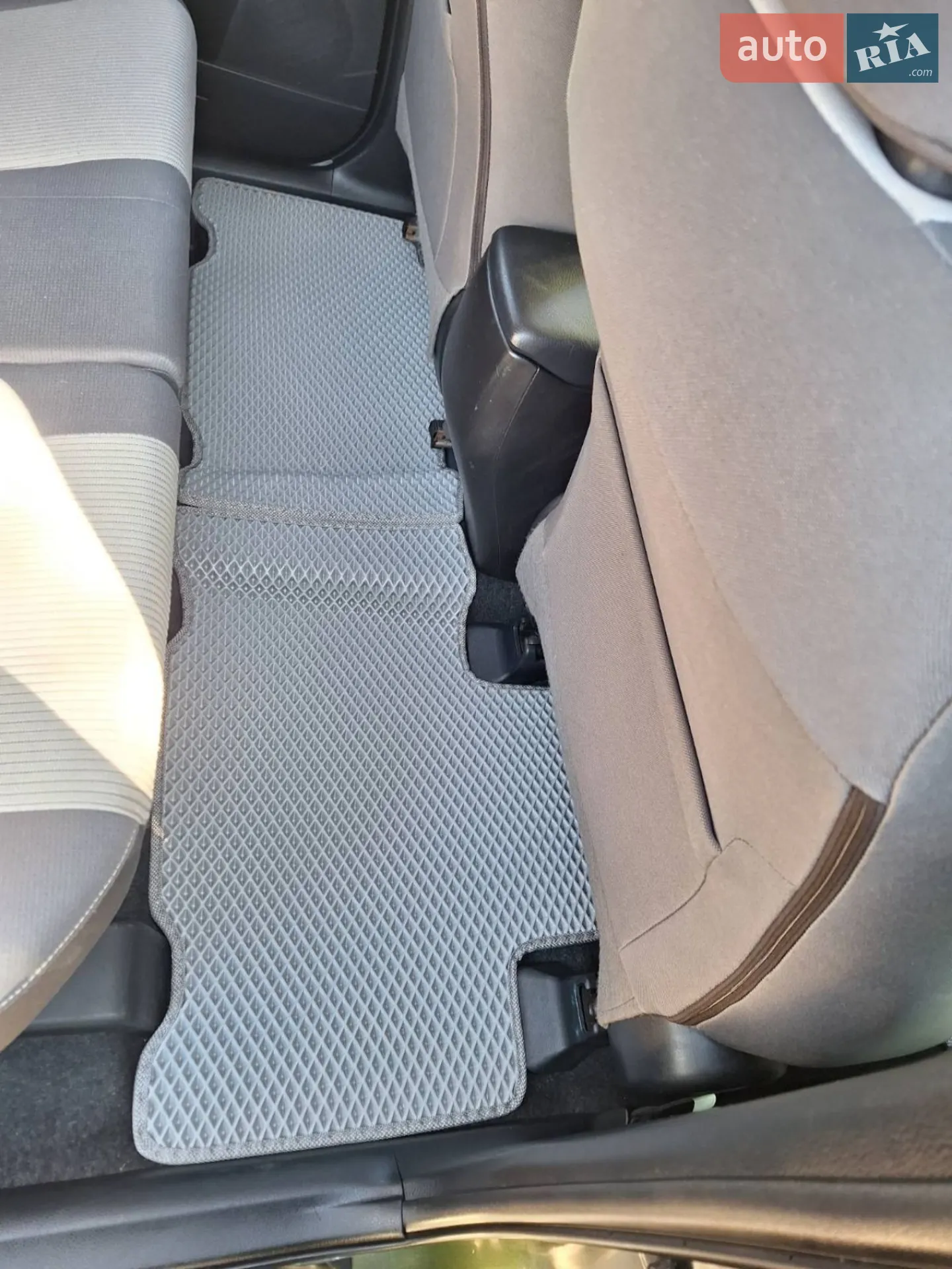 2013 Toyota RAV 4 - мініатюра 3