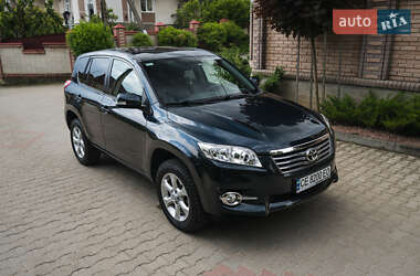 Внедорожник / Кроссовер Toyota RAV4 2010 в 