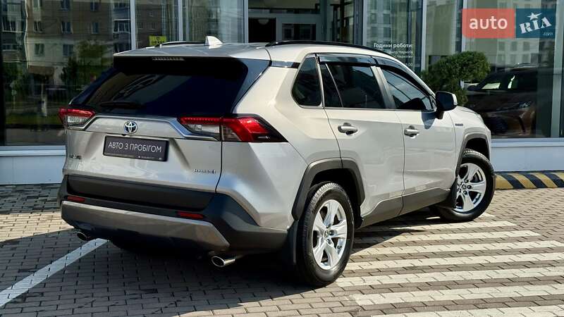 Внедорожник / Кроссовер Toyota RAV4 2020 в Чернигове