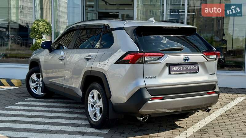 Внедорожник / Кроссовер Toyota RAV4 2020 в Чернигове