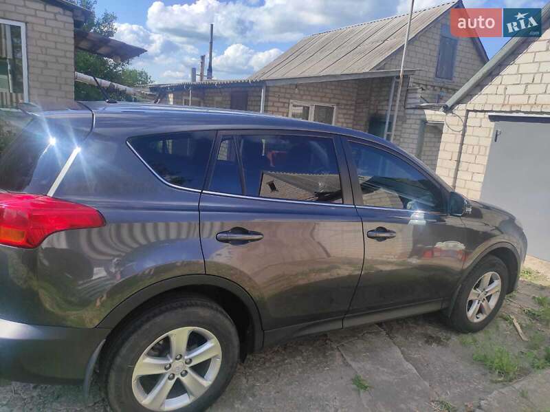 Внедорожник / Кроссовер Toyota RAV4 2014 в Днепре