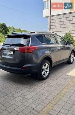 Внедорожник / Кроссовер Toyota RAV4 2013 в Ивано-Франковске