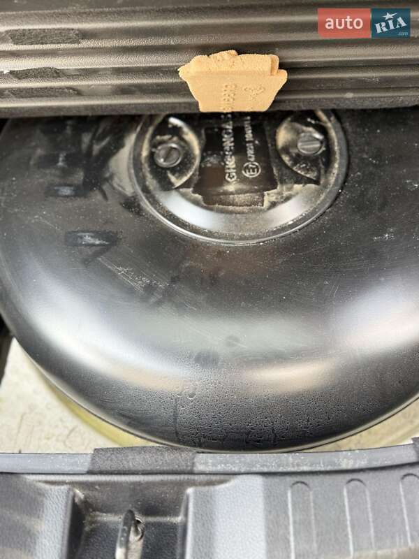 Внедорожник / Кроссовер Toyota RAV4 2013 в Ивано-Франковске