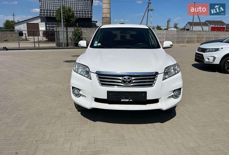 Внедорожник / Кроссовер Toyota RAV4 2012 в Киеве