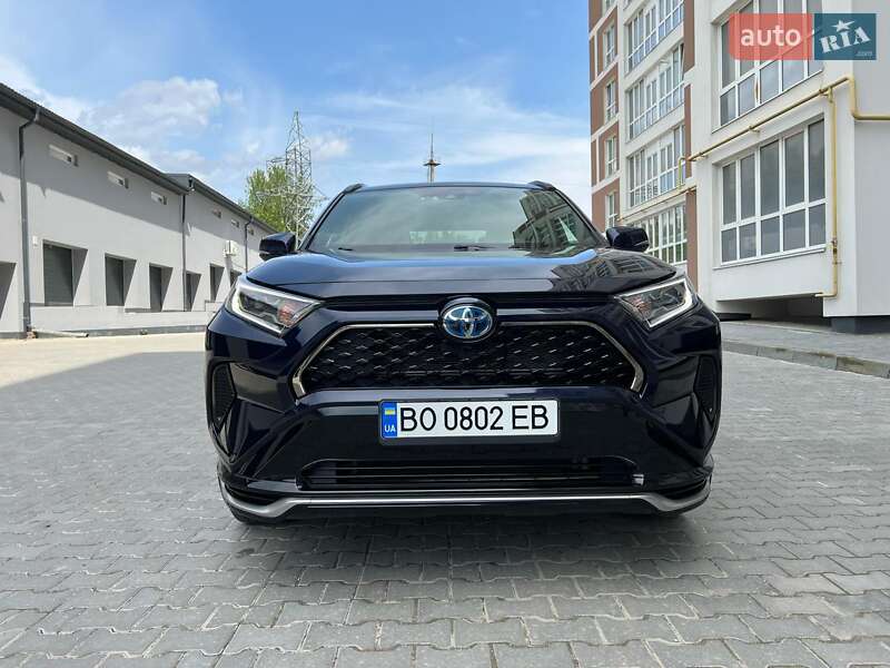 Позашляховик / Кросовер Toyota RAV4 2021 в Тернополі