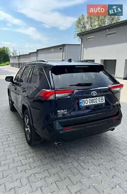 Позашляховик / Кросовер Toyota RAV4 2021 в Тернополі