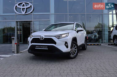 Внедорожник / Кроссовер Toyota RAV4 2019 в Ровно
