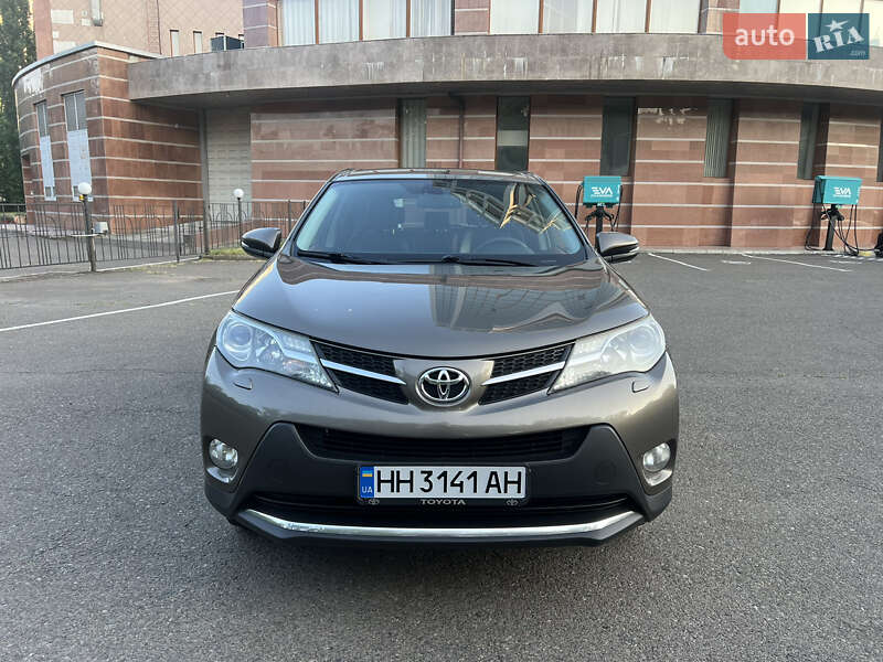 Toyota RAV4 2013