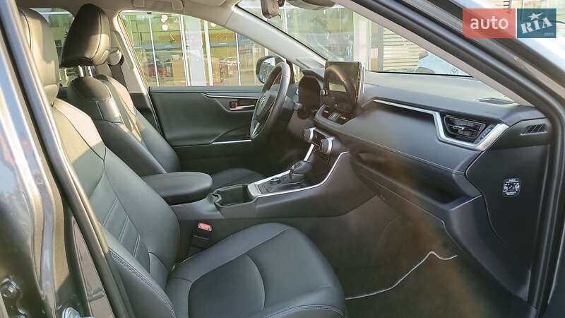 Внедорожник / Кроссовер Toyota RAV4 2023 в Киеве