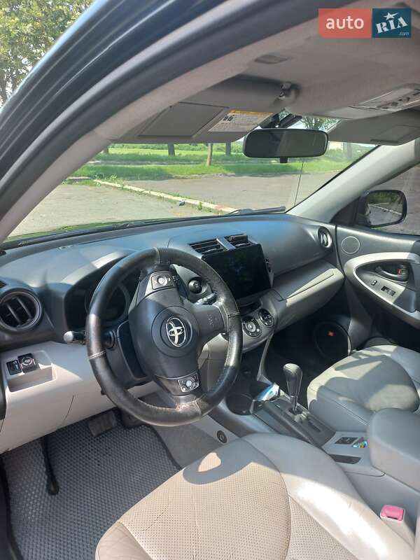 Позашляховик / Кросовер Toyota RAV4 2008 в Володимирі