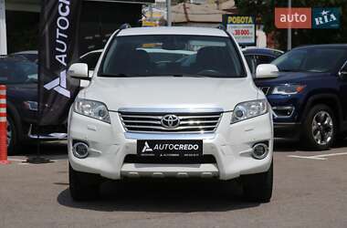 Позашляховик / Кросовер Toyota RAV4 2011 в 