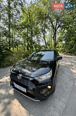 Внедорожник / Кроссовер Toyota RAV4 2019 в Киеве