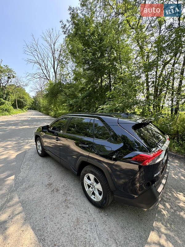 Внедорожник / Кроссовер Toyota RAV4 2019 в Киеве фото 10 Внедорожник / Кроссовер Toyota RAV4 2019 в Киеве