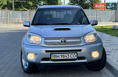Позашляховик / Кросовер Toyota RAV4 2005 в 