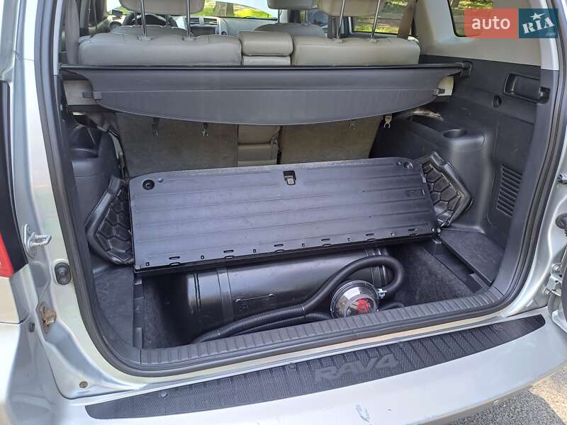 Позашляховик / Кросовер Toyota RAV4 2007 в Одесі