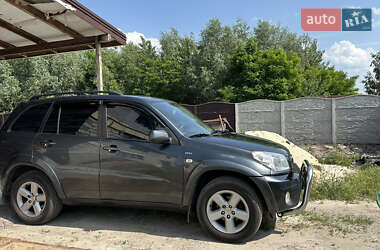 Внедорожник / Кроссовер Toyota RAV4 2004 в 