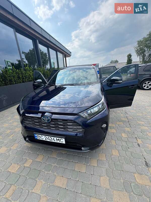 Позашляховик / Кросовер Toyota RAV4 2020 в Самборі