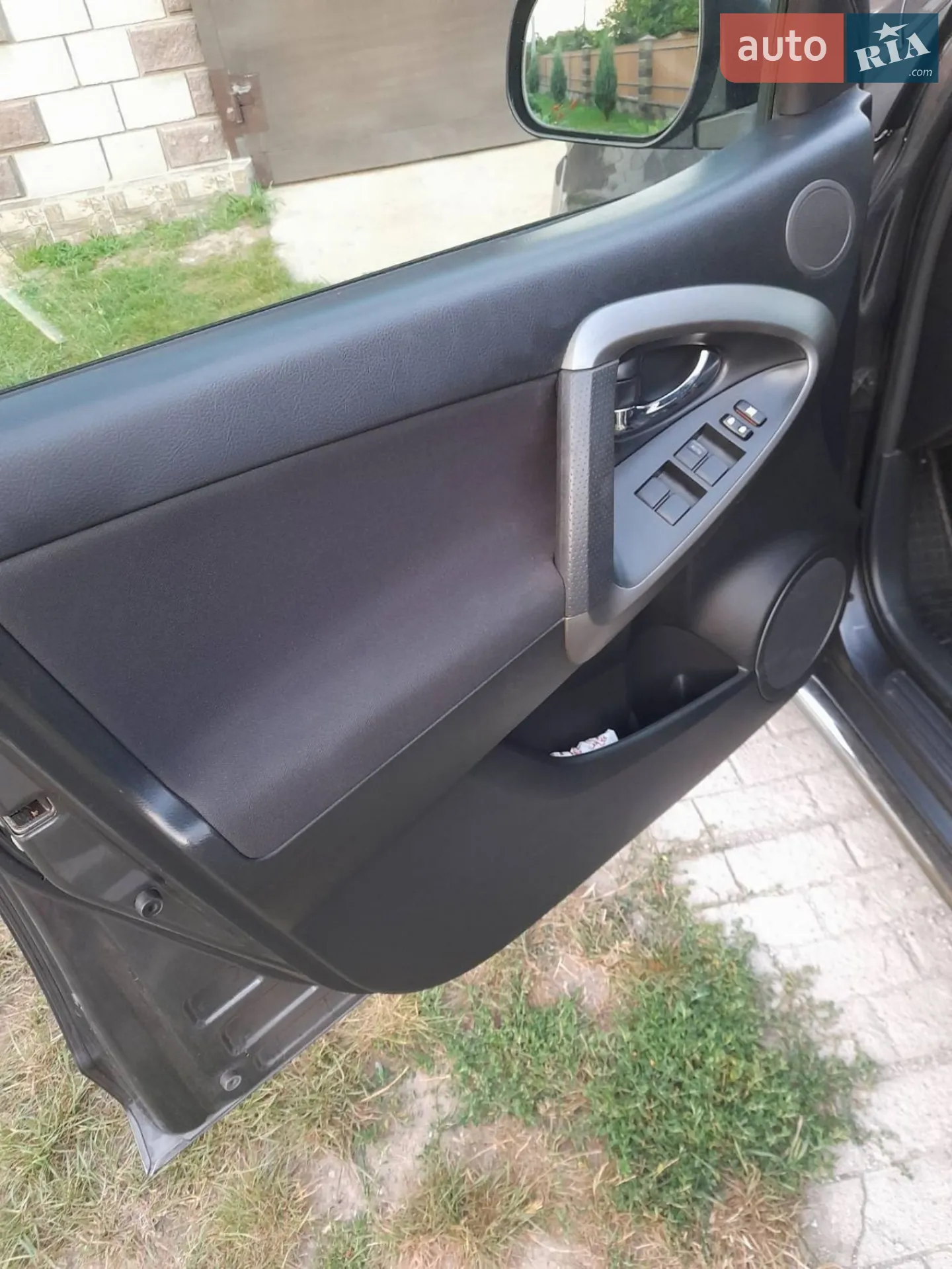 2011 Toyota RAV 4 - мініатюра 8