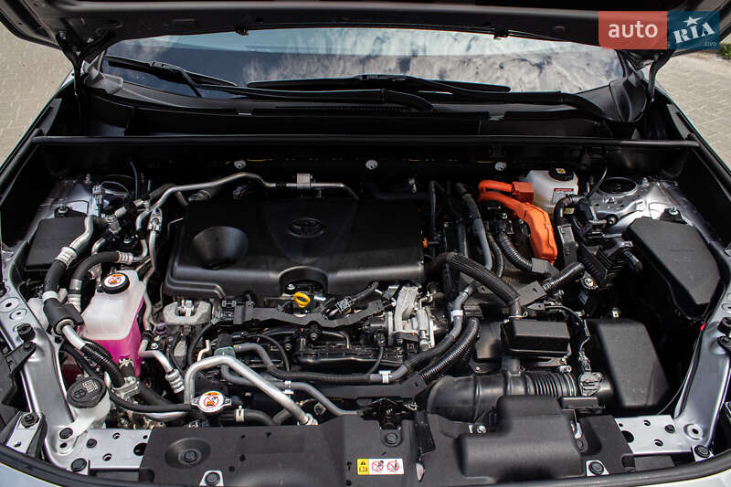 Внедорожник / Кроссовер Toyota RAV4 2020 в Львове