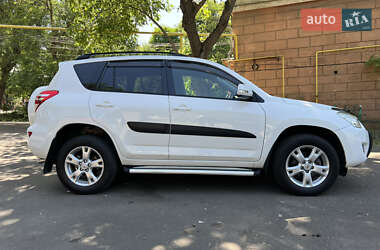 Внедорожник / Кроссовер Toyota RAV4 2009 в 