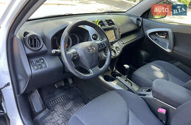 Внедорожник / Кроссовер Toyota RAV4 2009 в 
