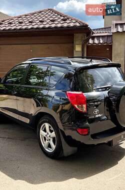 Внедорожник / Кроссовер Toyota RAV4 2008 в 