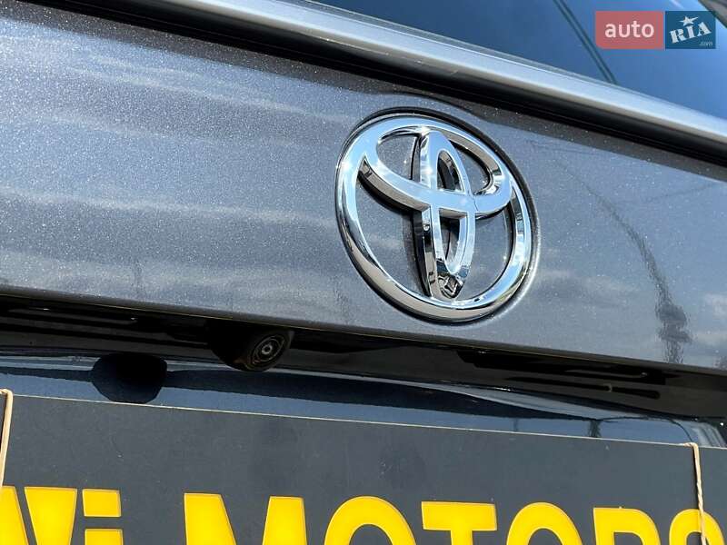 Позашляховик / Кросовер Toyota RAV4 2022 в Києві