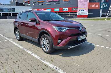 Внедорожник / Кроссовер Toyota RAV4 2017 в Киеве