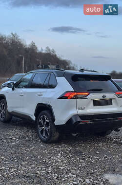 Внедорожник / Кроссовер Toyota RAV4 2020 в 