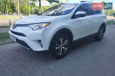 Внедорожник / Кроссовер Toyota RAV4 2017 в Харькове