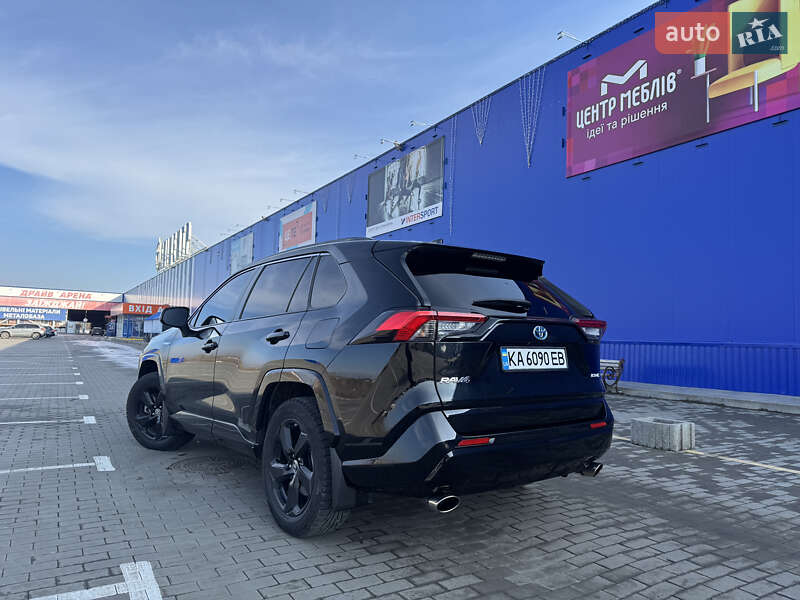 Внедорожник / Кроссовер Toyota RAV4 2020 в Виннице