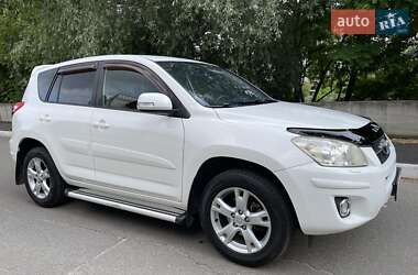 Внедорожник / Кроссовер Toyota RAV4 2010 в 