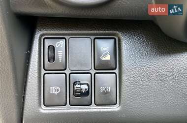 Внедорожник / Кроссовер Toyota RAV4 2010 в 