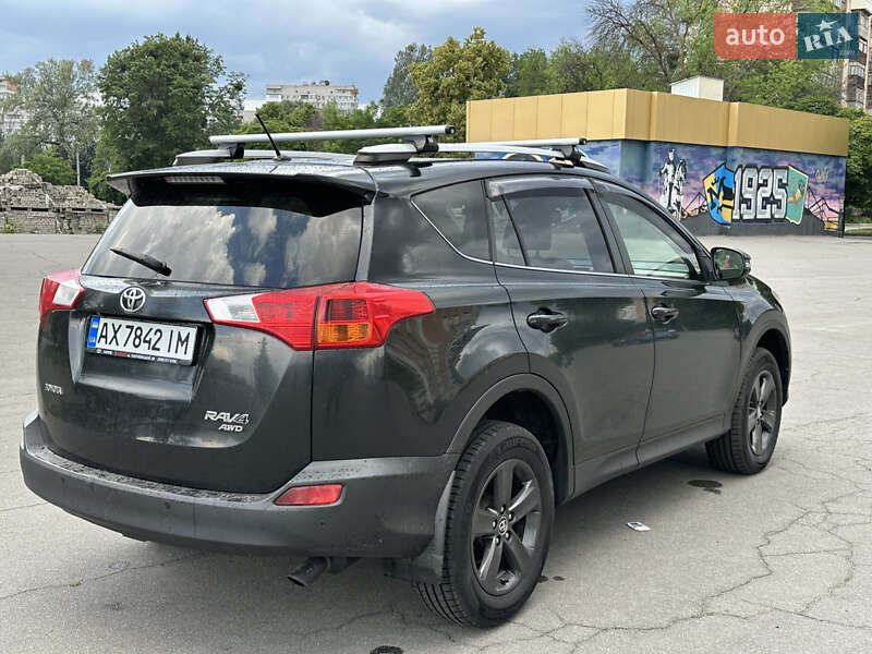Внедорожник / Кроссовер Toyota RAV4 2015 в Харькове