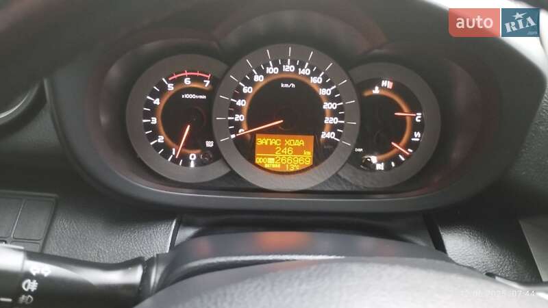 Позашляховик / Кросовер Toyota RAV4 2007 в Житомирі
