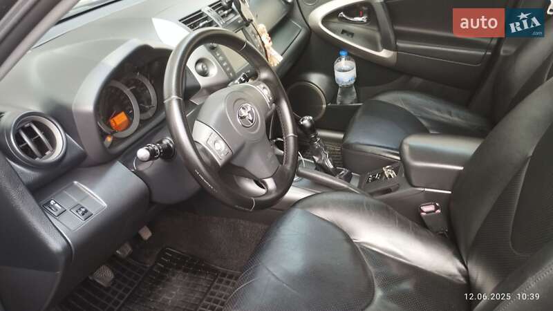 Позашляховик / Кросовер Toyota RAV4 2007 в Житомирі