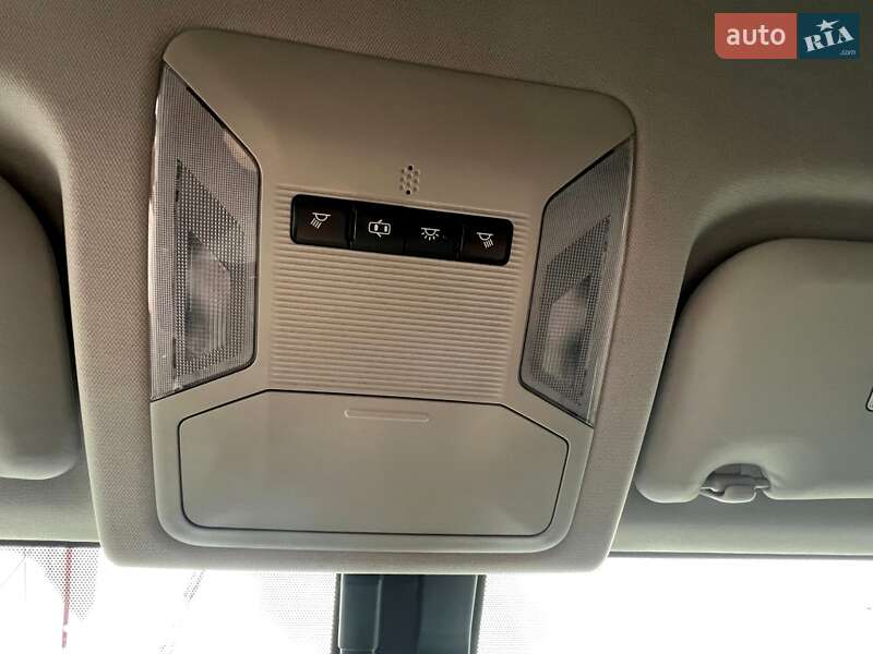 Позашляховик / Кросовер Toyota RAV4 2019 в Києві