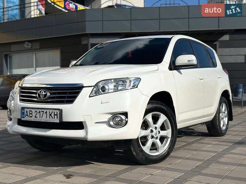 Toyota RAV4 2011