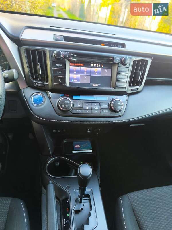 Позашляховик / Кросовер Toyota RAV4 2018 в Одесі