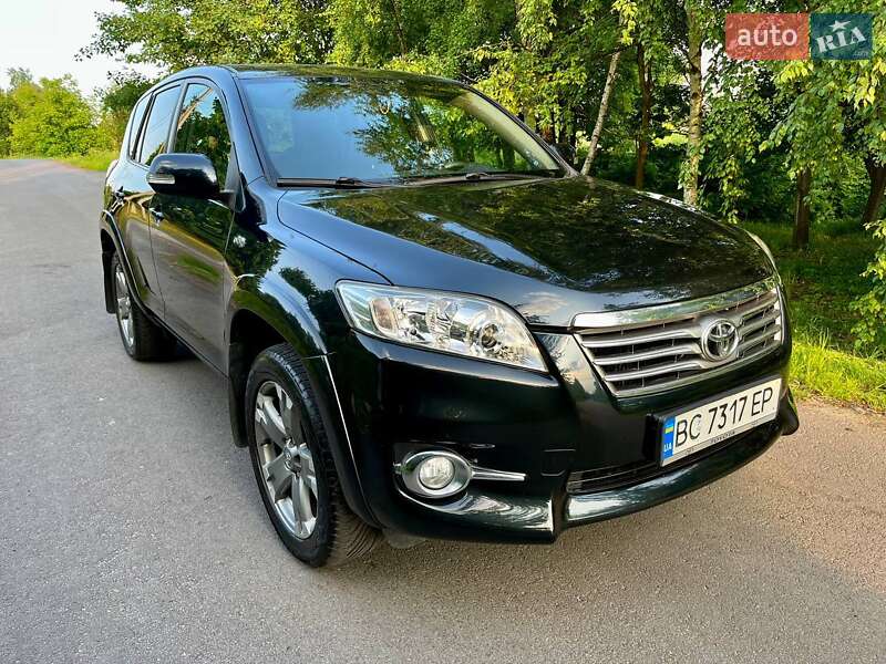 Внедорожник / Кроссовер Toyota RAV4 2012 в Львове