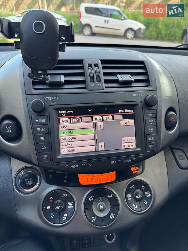 Внедорожник / Кроссовер Toyota RAV4 2012 в Львове