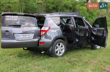 Внедорожник / Кроссовер Toyota RAV4 2010 в Балте